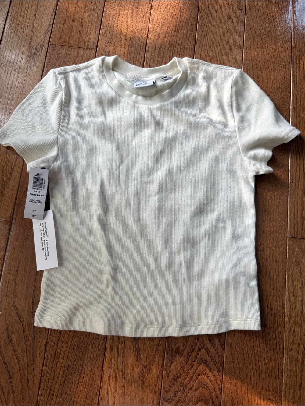 Aritzia homestretch tee - crew waist - light birch